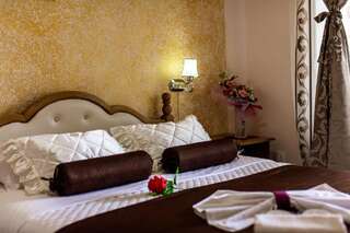 Отель Hotel Hoti Улцинь Двухместный номер с 1 кроватью или 2 отдельными кроватями-2