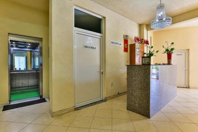 Отель Hotel Hoti Улцинь-8